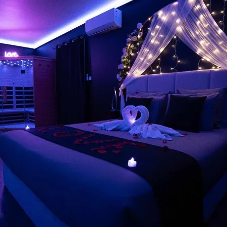 La Nuit Des Secrets 4 Etoiles Avec Jacuzzi Et Sauna Semesterbostad *